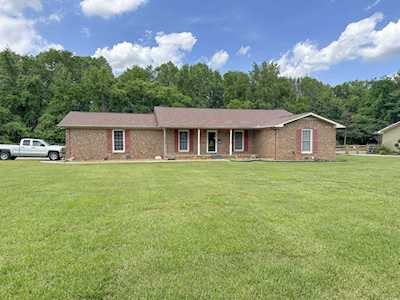 2352 Braxton Bragg Dr Murfreesboro, TN 37129