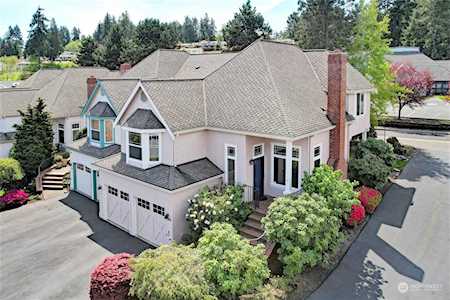3483 Edwards Dr Gig Harbor, WA 98335