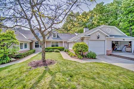 9 Community Dr Avon Lake, OH 44012
