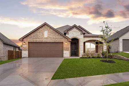 709 Sandy Chip Trail Fort Worth, TX 76108
