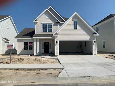 1226 Sea Lavender Drive Wilmington, NC 28403