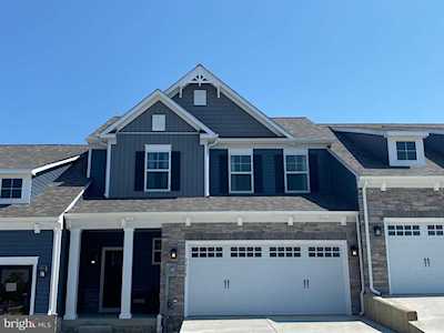 2908 Town View Circle New Windsor, MD 21776