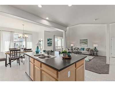 2010 Autumn Moon Dr Windsor, CO 80550