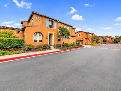 17022 Calle Trevino #6 San Diego, CA 92127