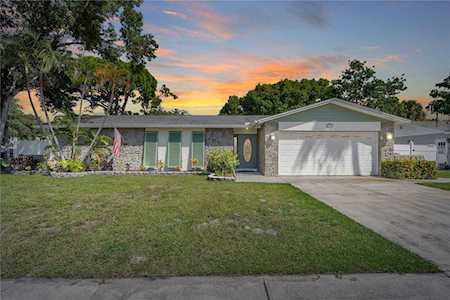 9295 78th Ave Seminole, FL 33777