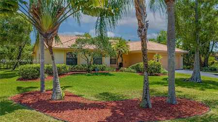 4795 NW 95th Dr Coral Springs, FL 33076
