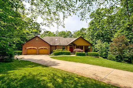 5677 E Nebo Country Dr Martinsville, IN 46151