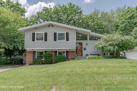 2506 Stonehurst Dr Louisville, KY 40242