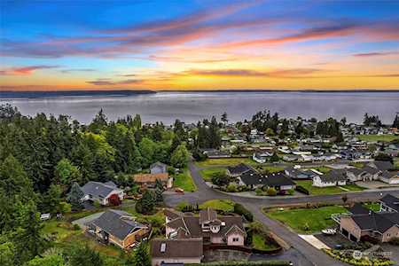 128 N Horizon Way Camano Island, WA 98282