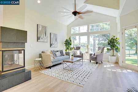2293 Firwood Ct Discovery Bay, CA 94505