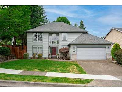 8825 SW Goldstone PL Beaverton, OR 97007