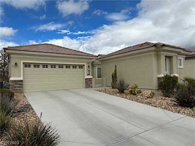 7689 Songster St North Las Vegas, NV 89084