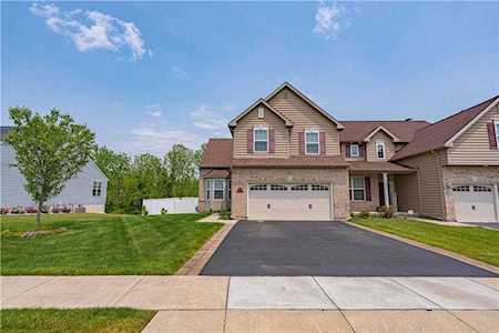 1105 Monarch Ln Breinigsville, PA 18031