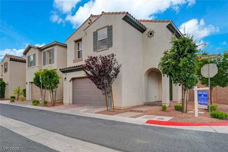 7515 Whitman Colonial St Las Vegas, NV 89166