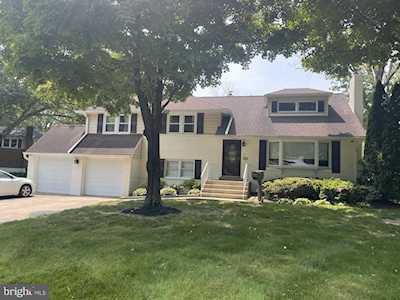 612 Baldwin Ln Wilmington, DE 19803