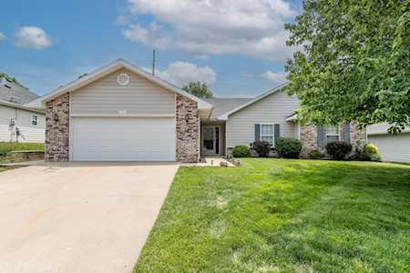1704 Apple Valley CT Columbia, MO 65202