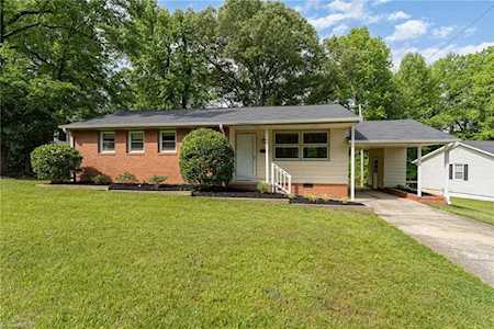 1601 Bonaventure Road Greensboro, NC 27408