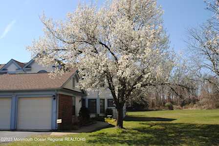 65 Old Orchard Ln #1501 Ocean Twp, NJ 07712