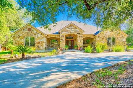 149 Legacy Trace La Vernia, TX 78121