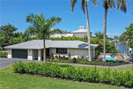 1575 Pelican Ave Naples, FL 34102