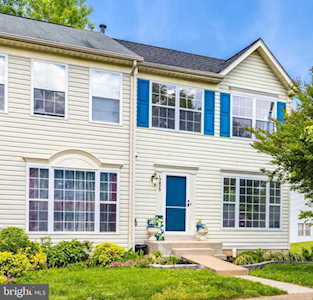 15875 Pebblewood St Dumfries, VA 22025