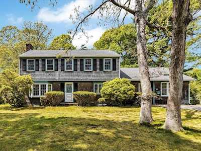 20 Tomahawk Drive Barnstable, MA 02632