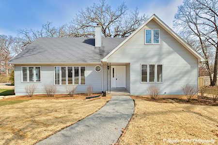 22536 W Silver Lake Ave Antioch, IL 60002