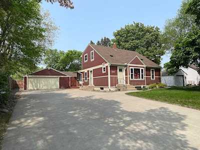 2447 Woodale Drive Mounds View, MN 55112