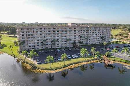 250 Jacaranda Dr #801 Plantation, FL 33324