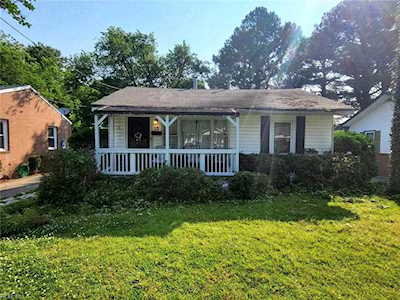 13 Neville St Portsmouth, VA 23701