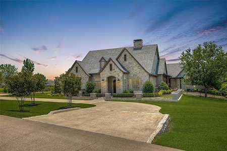 12817 Bella Villa Drive Fort Worth, TX 76126
