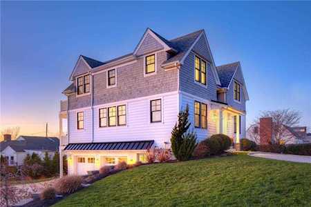 517 Wolcott Ave Middletown, RI 02842