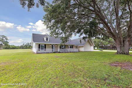 3755 Kloss Street Mims, FL 32754