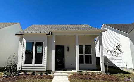 9936 Couret Dr Central, LA 70818