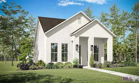 9946 Couret Dr Central, LA 70818