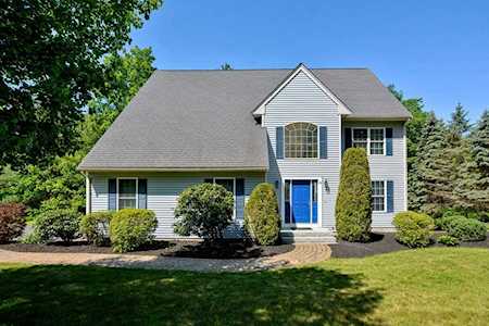 26 Goodnow Ave Ashland, MA 01721