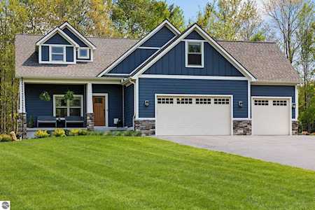 3316 Huellmantel Drive Traverse City, MI 49685