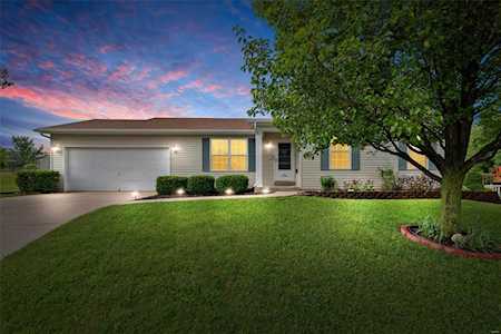 8 Bridle Spur Ct Wright City, MO 63390
