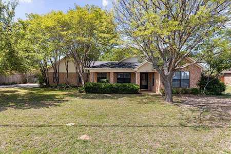 3910 Country Lane Granbury, TX 76048