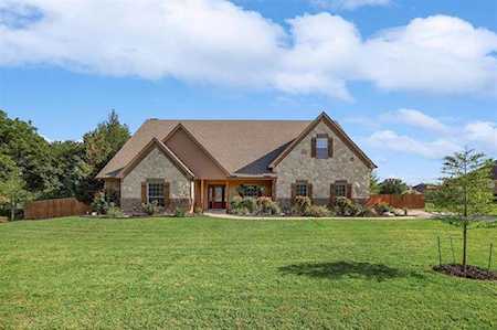 4717 S Sunset Circle Fort Worth, TX 76244