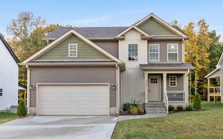 1231 Boulder Pass Clarksville, TN 37040