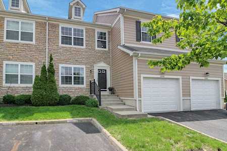 8008 Ravine Run Lane Columbus, OH 43235