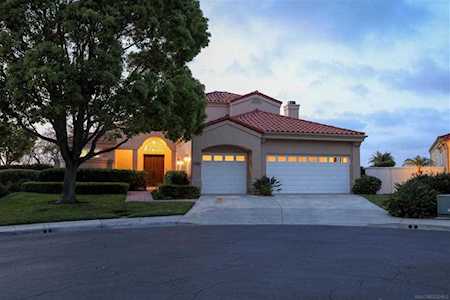 5290 Via Talavera San Diego, CA 92130
