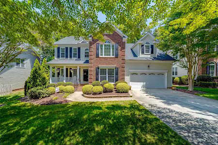 8916 Leinster Dr Charlotte, NC 28277