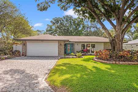8701 15th Ln N St. Petersburg, FL 33702