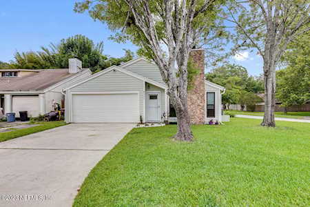 8311 N Daisy LN Jacksonville, FL 32244