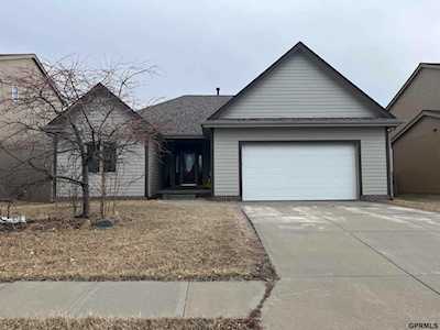 4407 WATERFORD Ave Bellevue, NE 68123