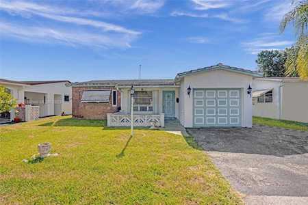 4165 NW 52nd Ave Lauderdale Lakes, FL 33319