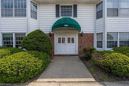 2864 Pease Dr #204 Rocky River, OH 44116