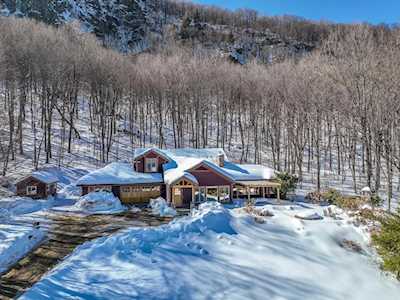 87 Panorama Ln Hebron, NH 03241